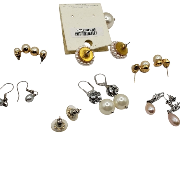 Elegant Faux Pearl Earring Bundle 8 Piece - Picture 6 of 8